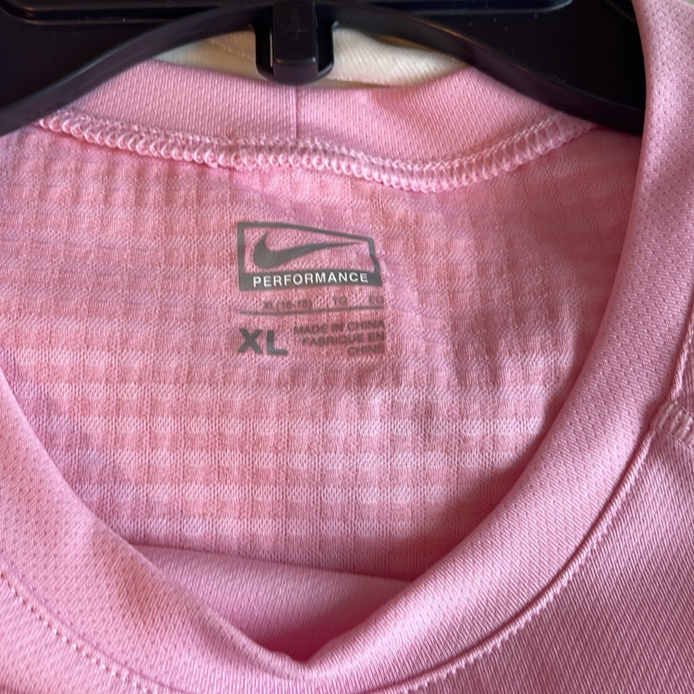 Nike Top - Picture 5 of 6